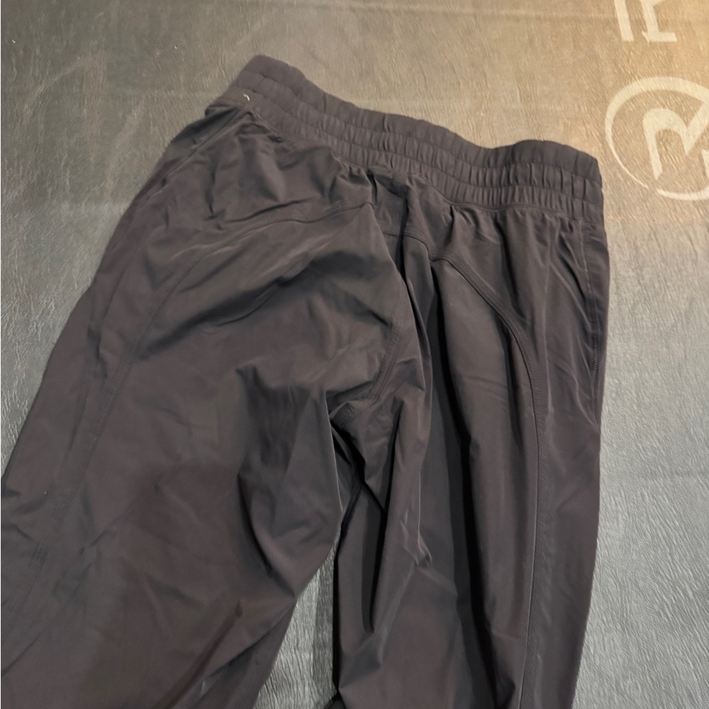 LuluLemon woman's Black thermal track Pants S